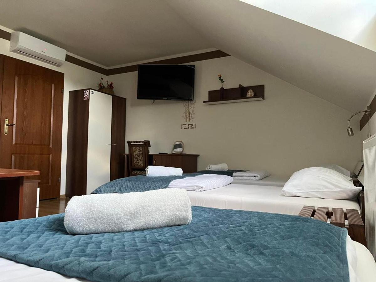 Kamienica Przy Bramie Otel Opatow  Dış mekan fotoğraf