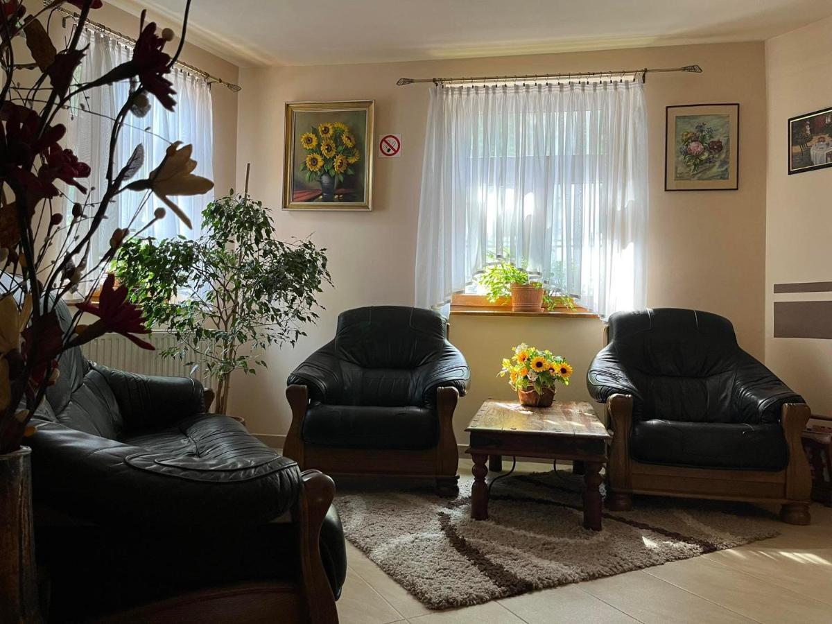Kamienica Przy Bramie Otel Opatow  Dış mekan fotoğraf